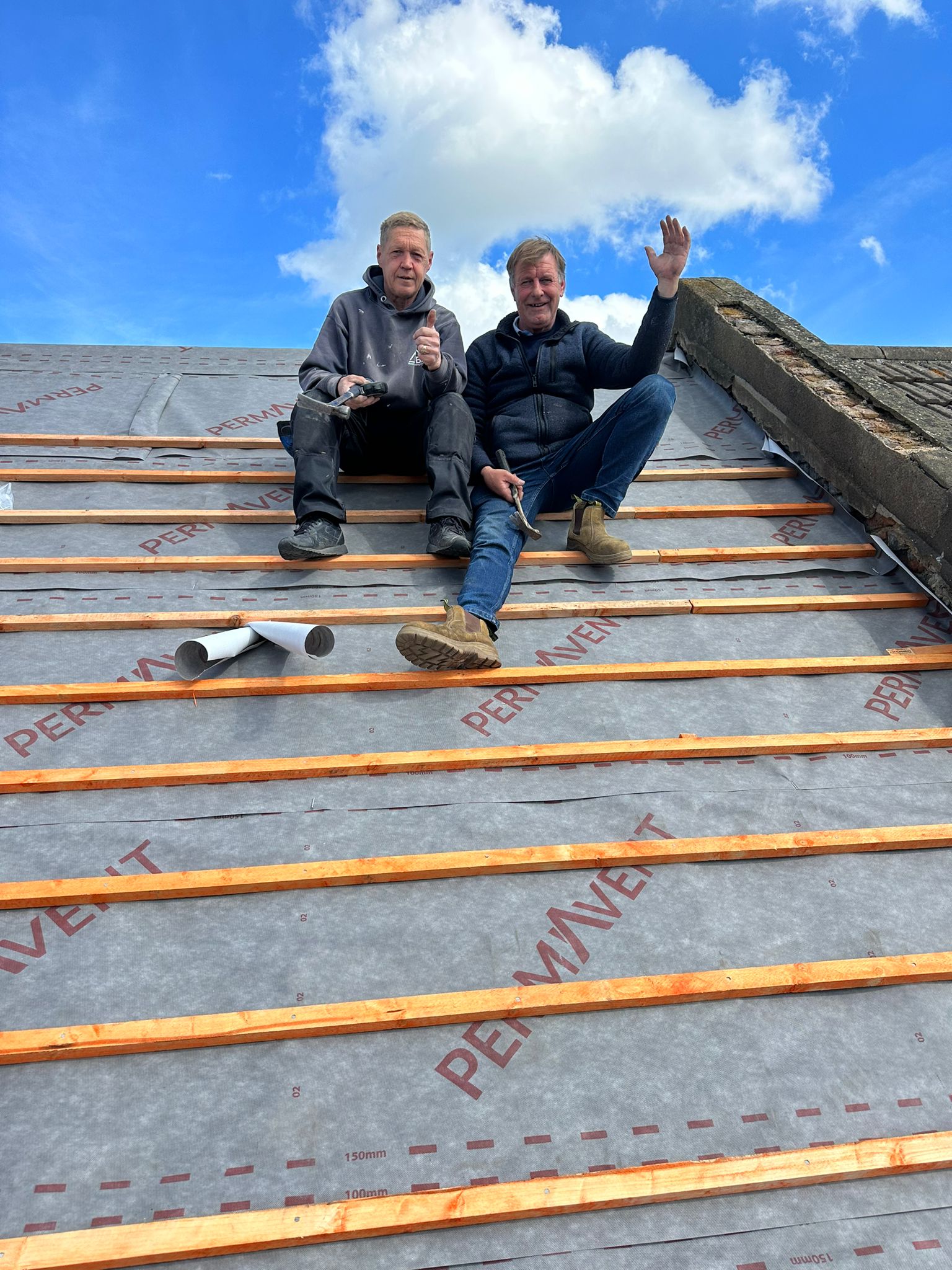 W&B Roofing & Building